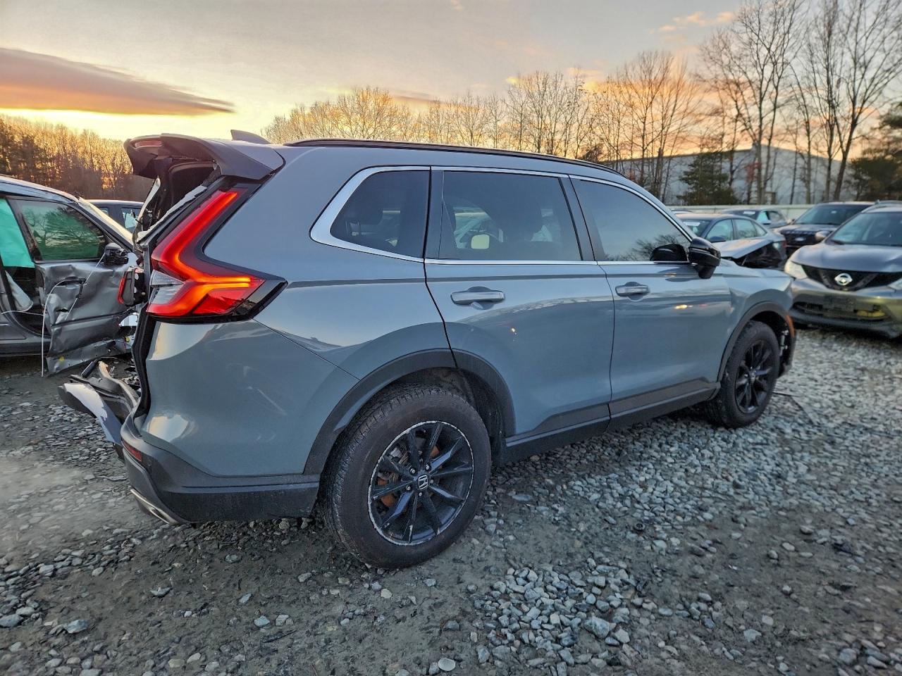 2025 HONDA CR-V SPORT-L photo 7