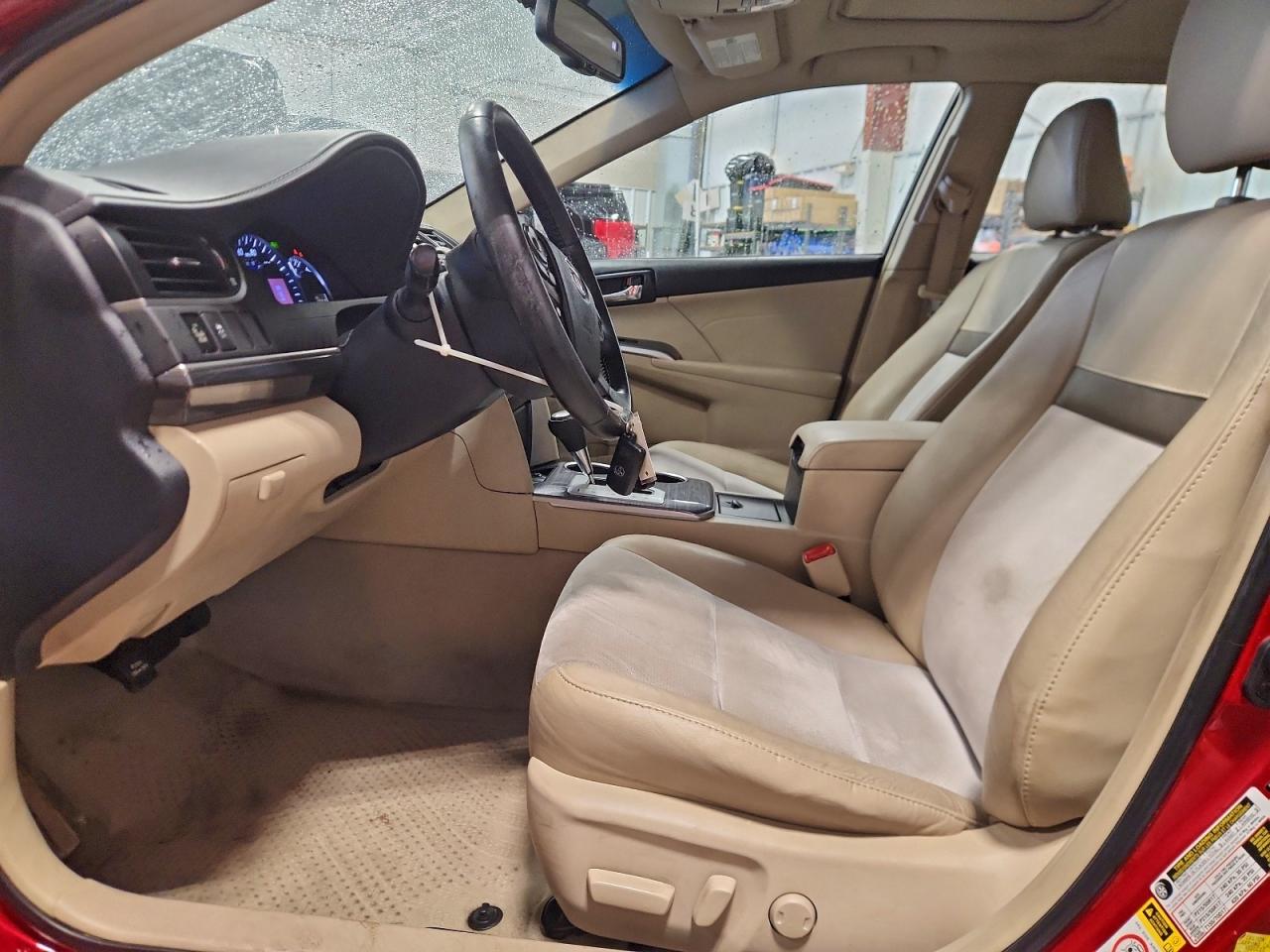 2013 TOYOTA CAMRY HYBRID photo 7