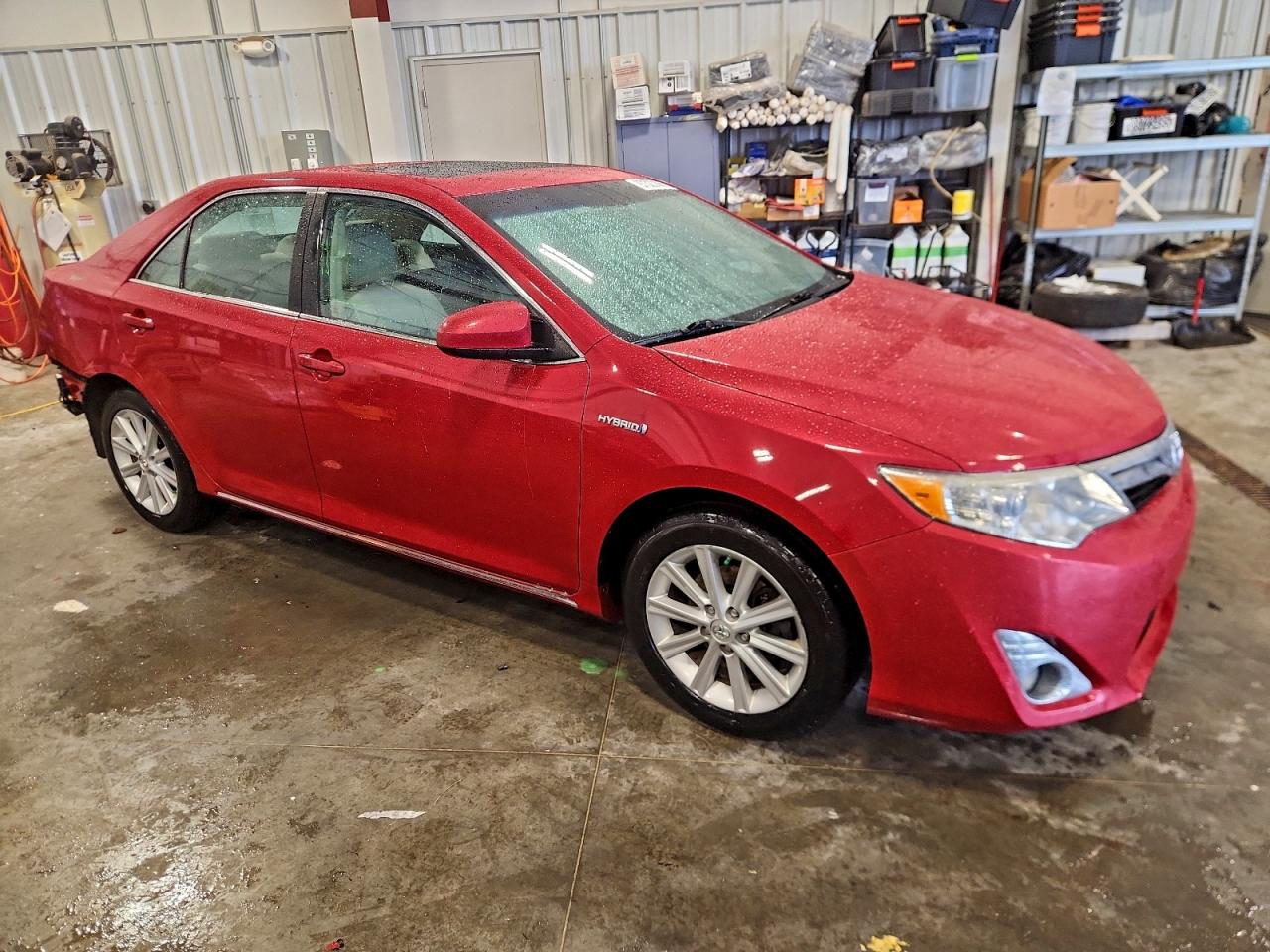 2013 TOYOTA CAMRY HYBRID photo 4