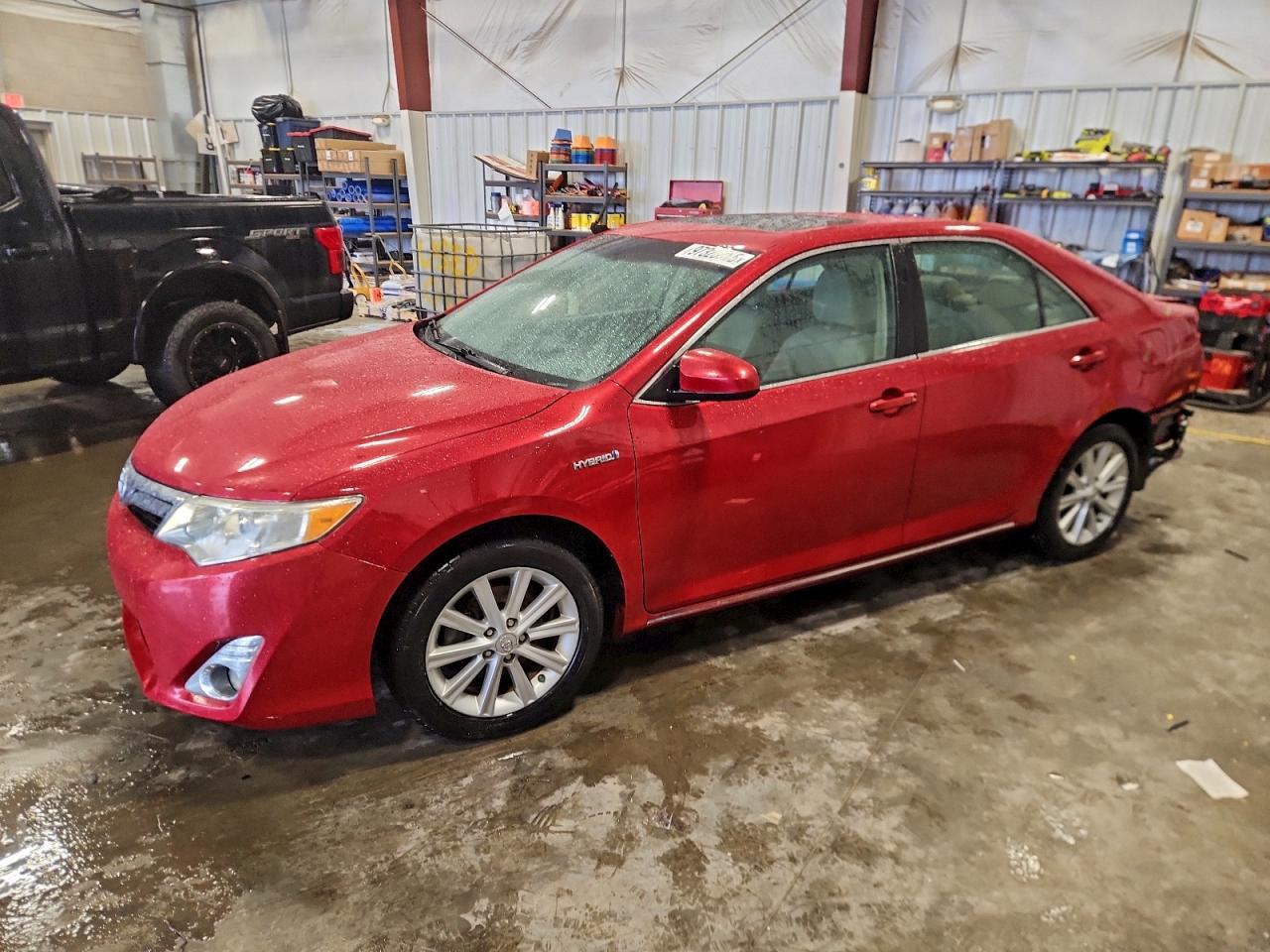 2013 TOYOTA CAMRY