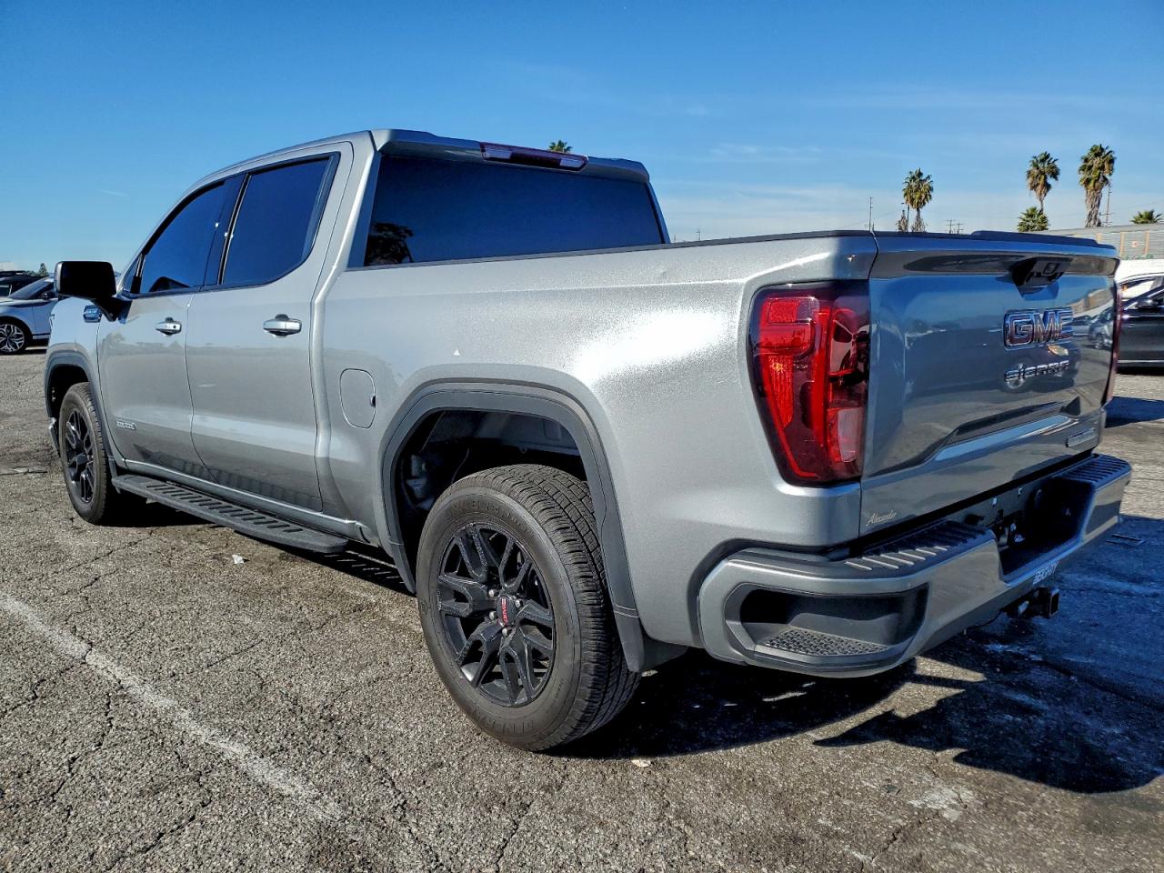 2025 GMC SIERRA C1500 ELEVATION photo 2