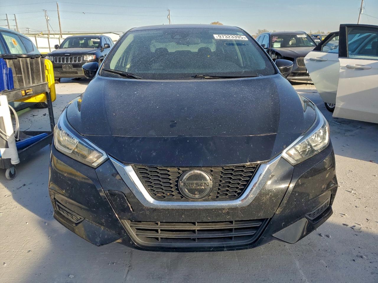 2020 NISSAN VERSA SV photo 9