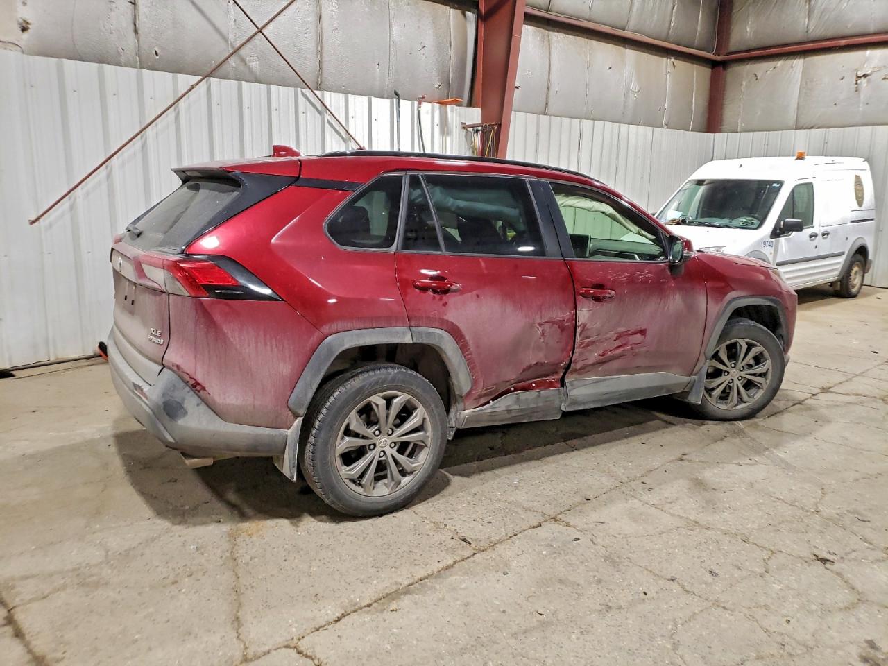 2024 TOYOTA RAV4 XLE PREMIUM photo 3