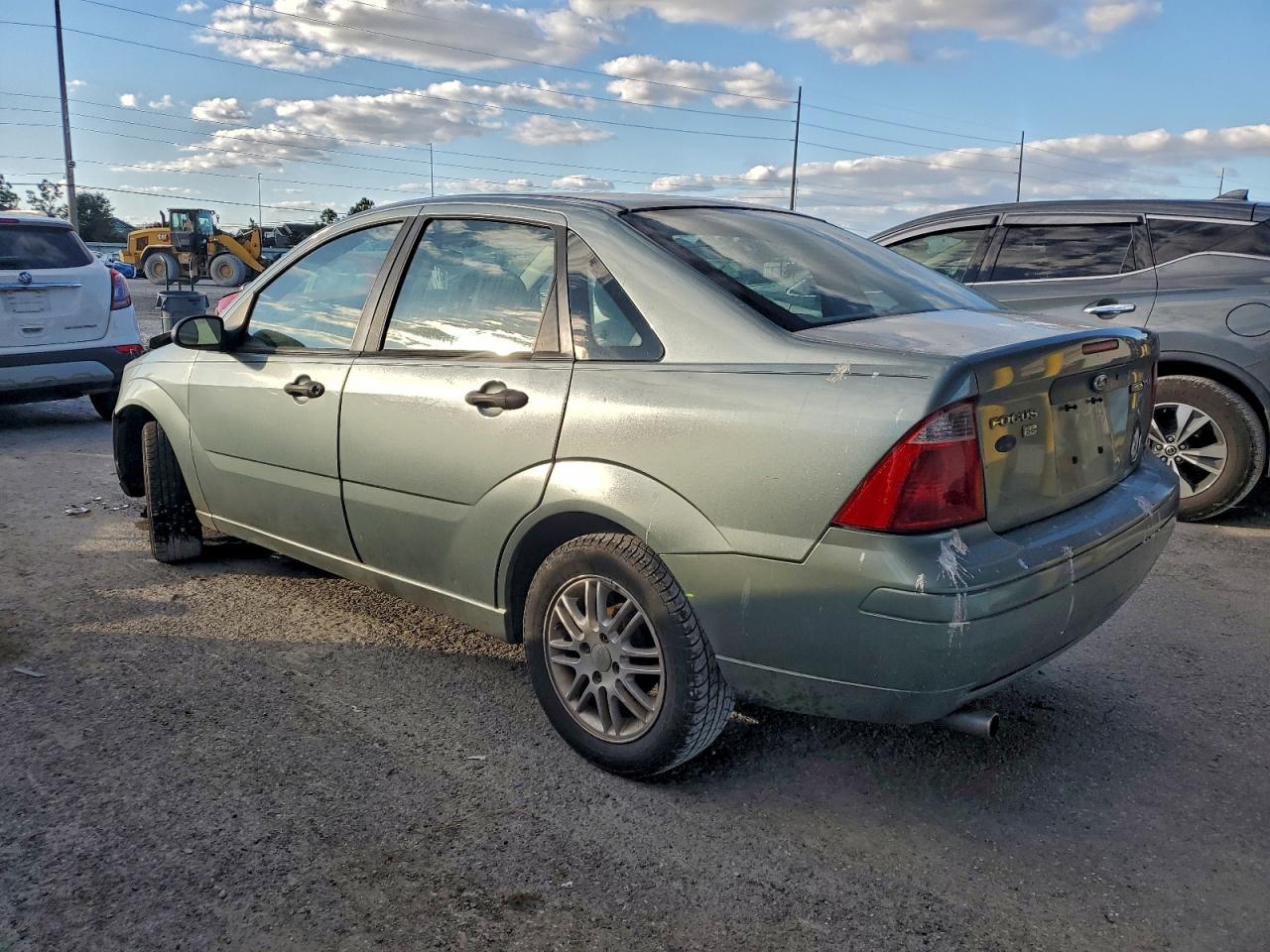 2005 FORD FOCUS ZX4 photo 4