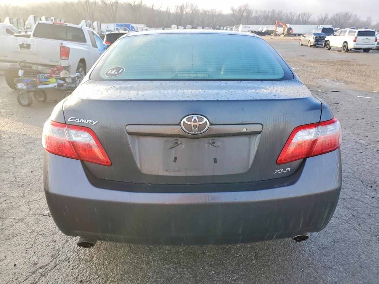2009 TOYOTA CAMRY SE photo 11