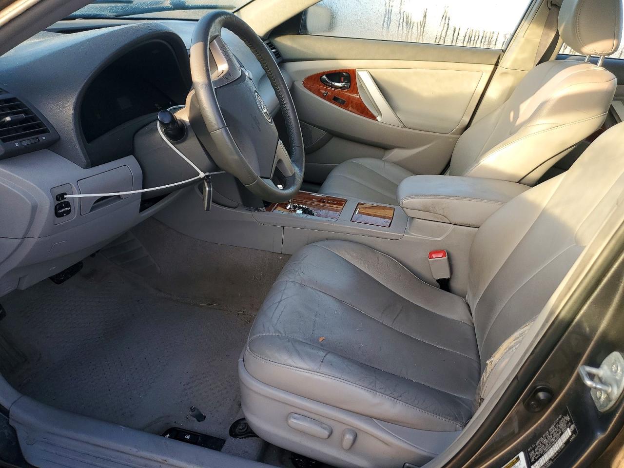 2009 TOYOTA CAMRY SE photo 13