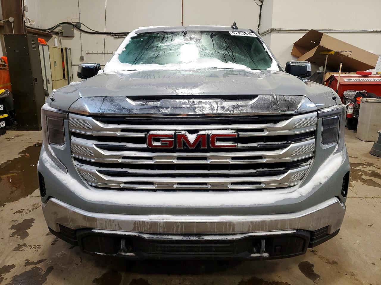 2025 GMC SIERRA K1500 SLE photo 5