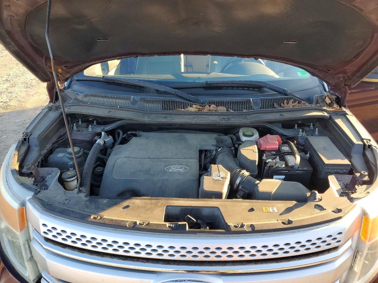 2011 FORD EXPLORER XLT photo 12