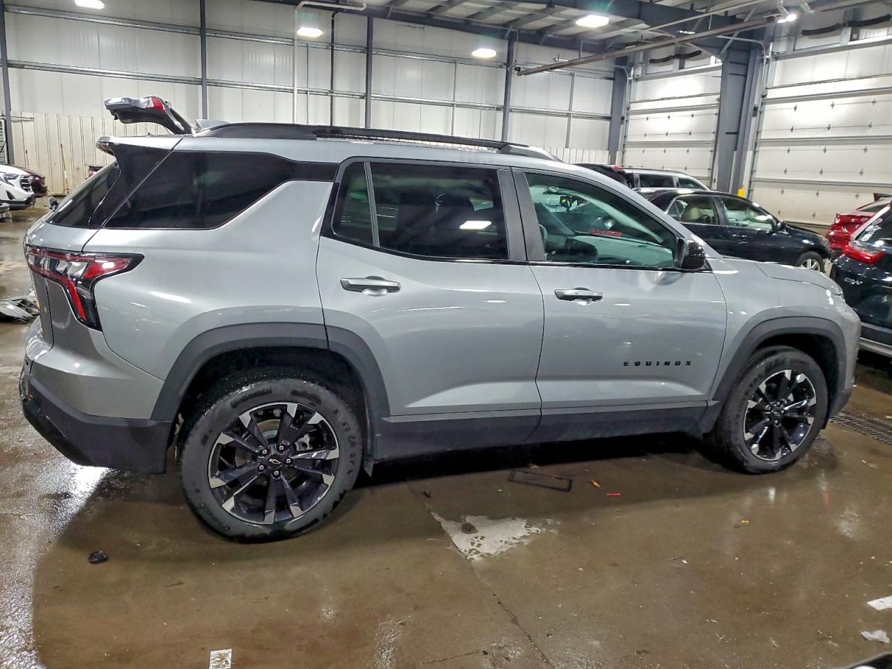 2026 CHEVROLET EQUINOX RS photo 3