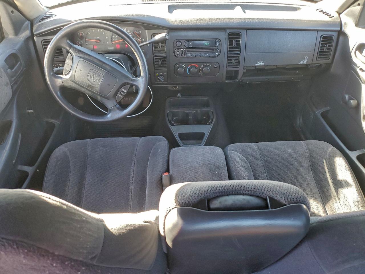 2003 DODGE DAKOTA QUAD SPORT photo 22