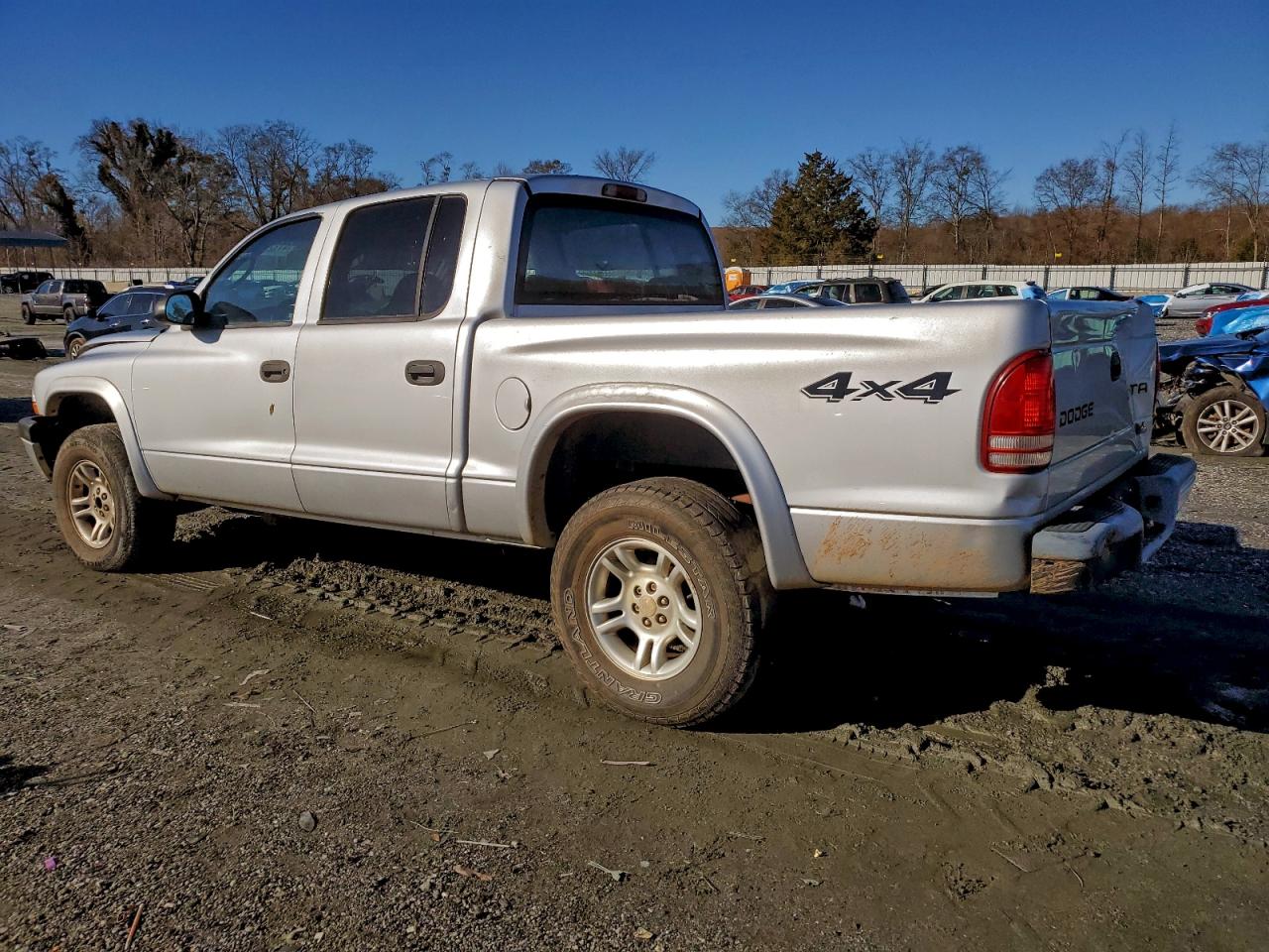 2003 DODGE DAKOTA QUAD SPORT photo 4