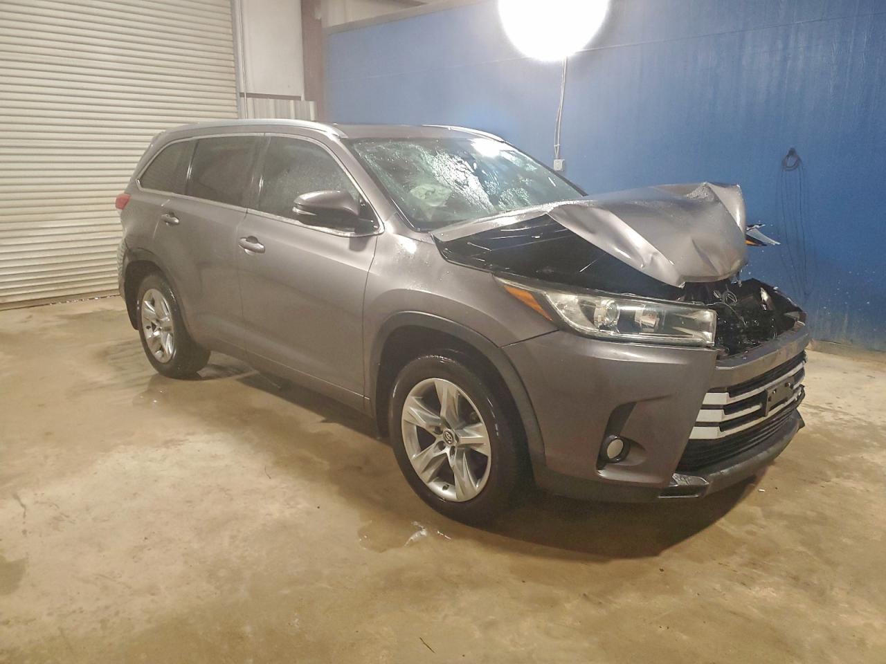 2017 TOYOTA HIGHLANDER LIMITED photo 7