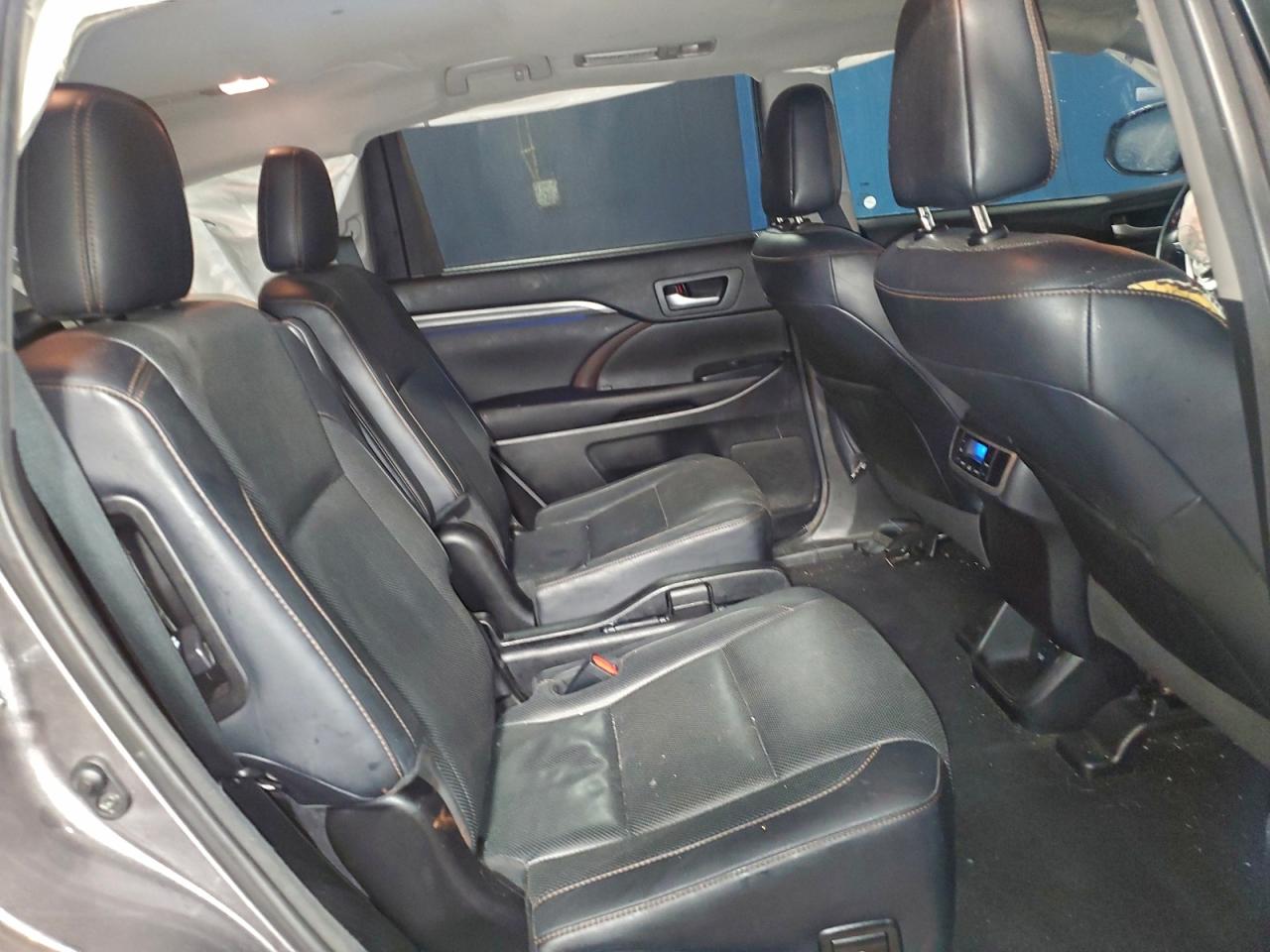 2017 TOYOTA HIGHLANDER LIMITED photo 21