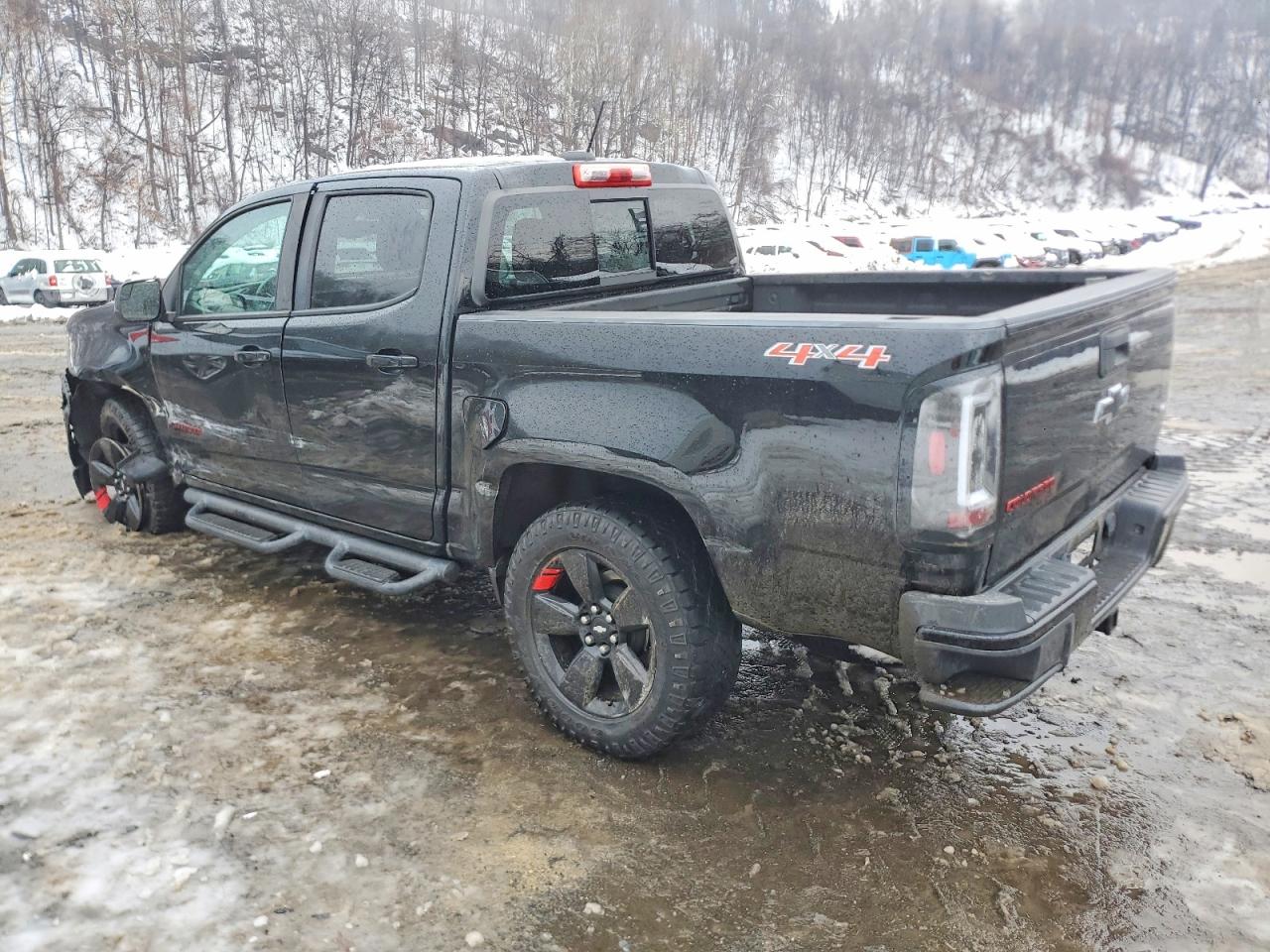 2018 CHEVROLET COLORADO LT photo 2