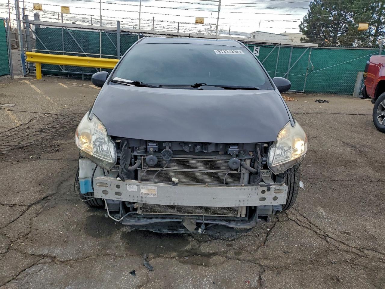 2015 TOYOTA PRIUS photo 5