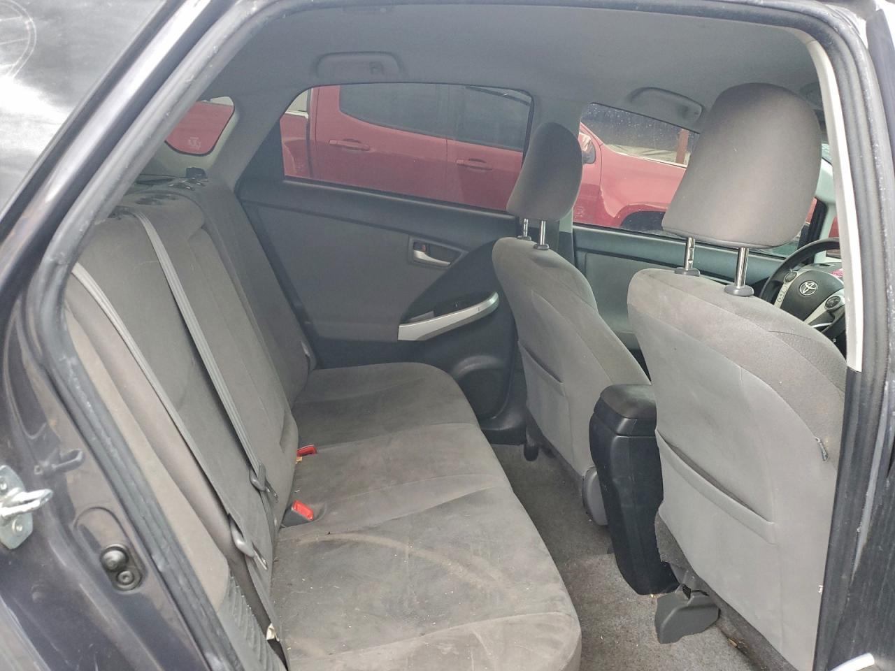 2015 TOYOTA PRIUS photo 10