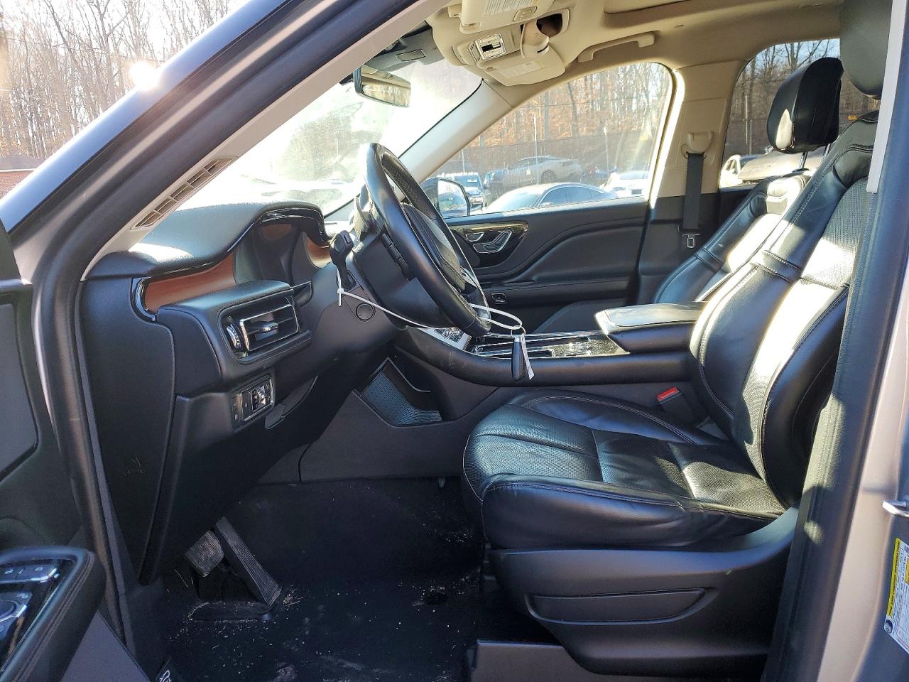 2020 LINCOLN AVIATOR GRAND TOURING photo 13