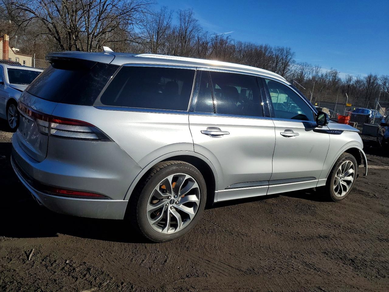 2020 LINCOLN AVIATOR GRAND TOURING photo 5