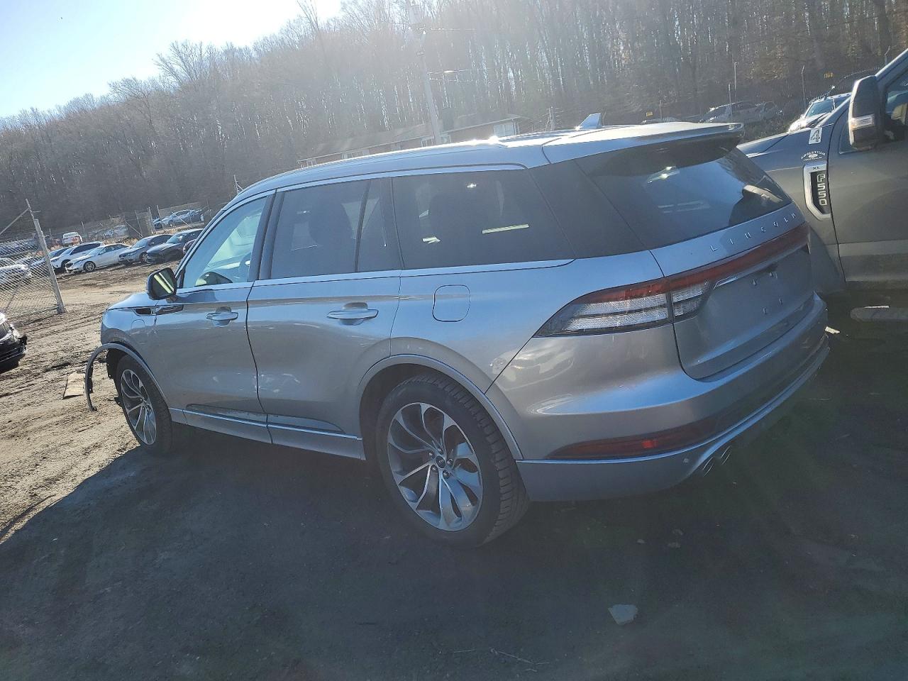 2020 LINCOLN AVIATOR GRAND TOURING photo 3