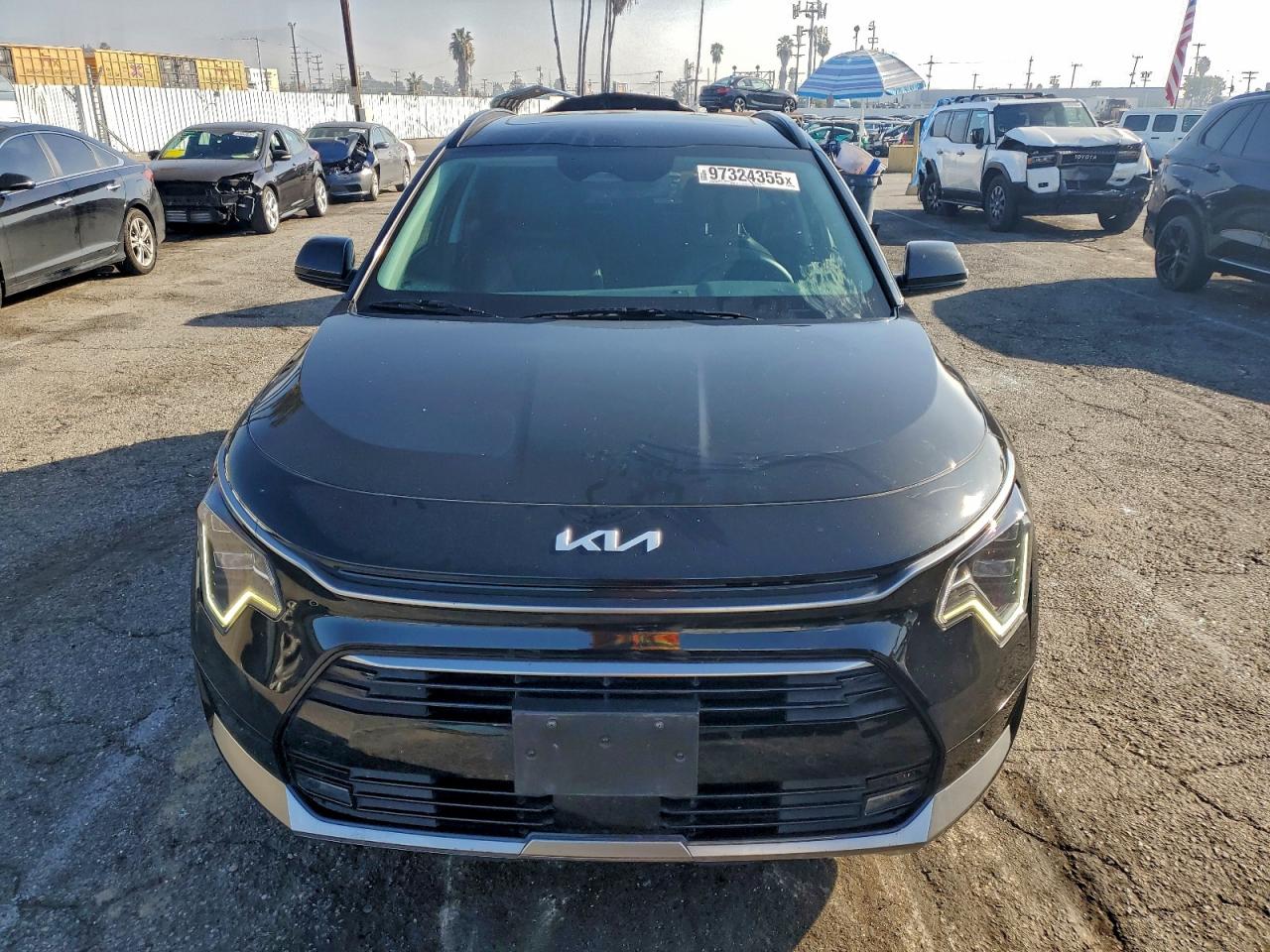 2023 KIA NIRO SX photo 5