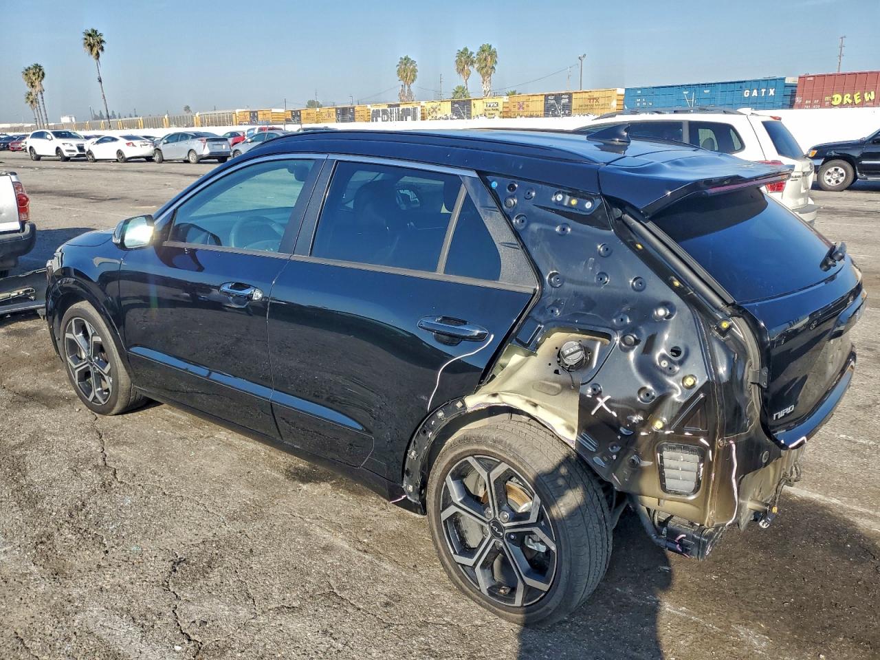 2023 KIA NIRO SX photo 2