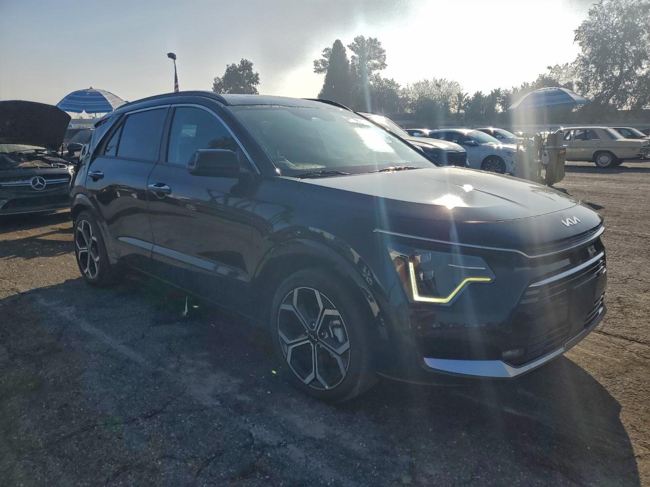 2023 KIA NIRO SX photo 4