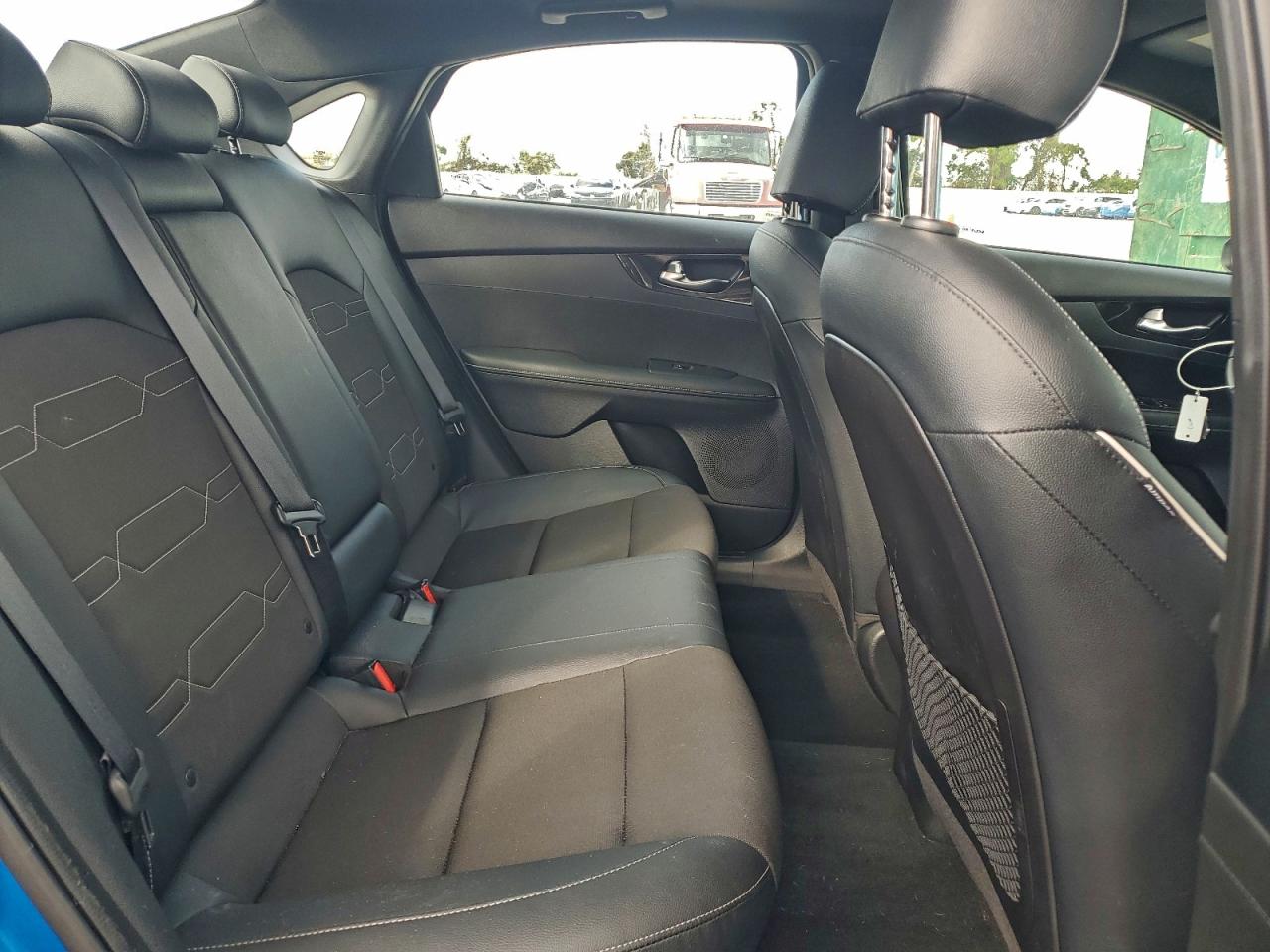 2023 KIA FORTE GT LINE photo 19
