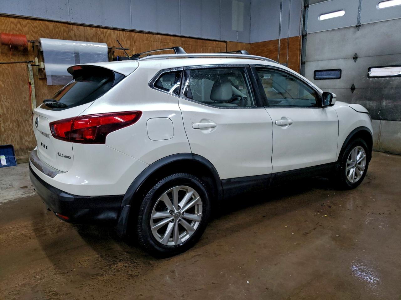 2018 NISSAN ROGUE SPORT S photo 3