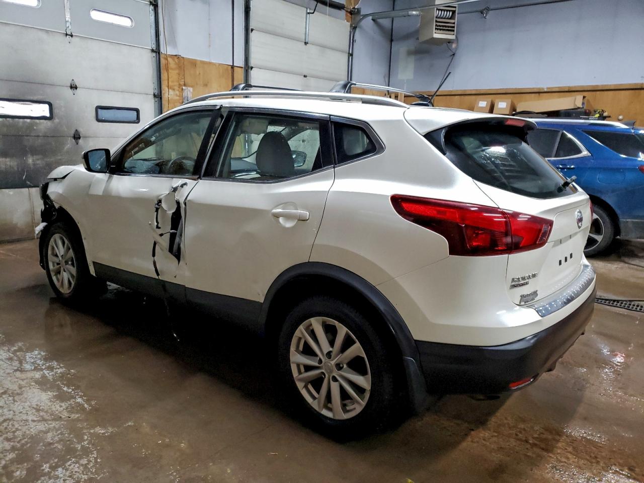 2018 NISSAN ROGUE SPORT S photo 2