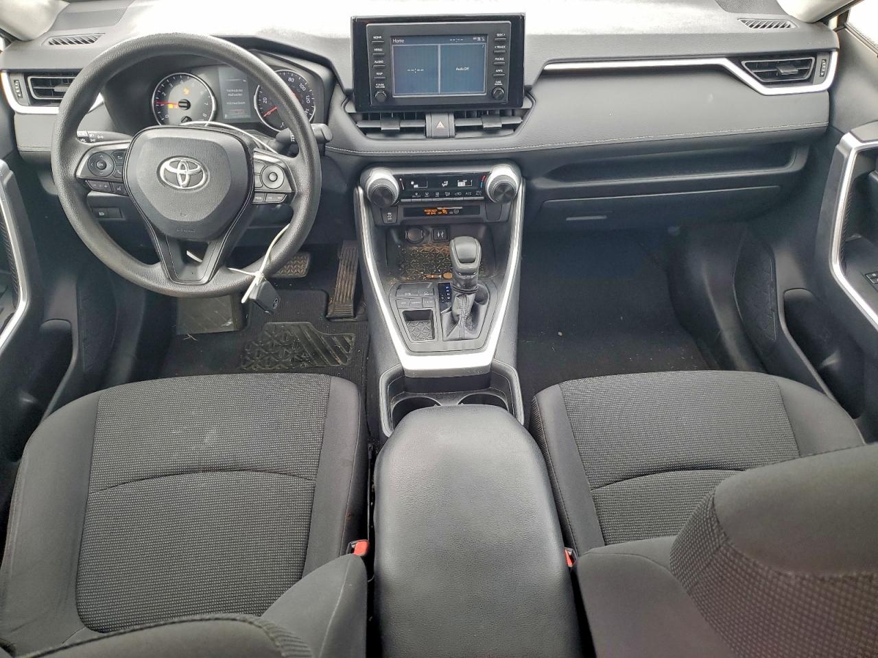 2019 TOYOTA RAV4 LE photo 15