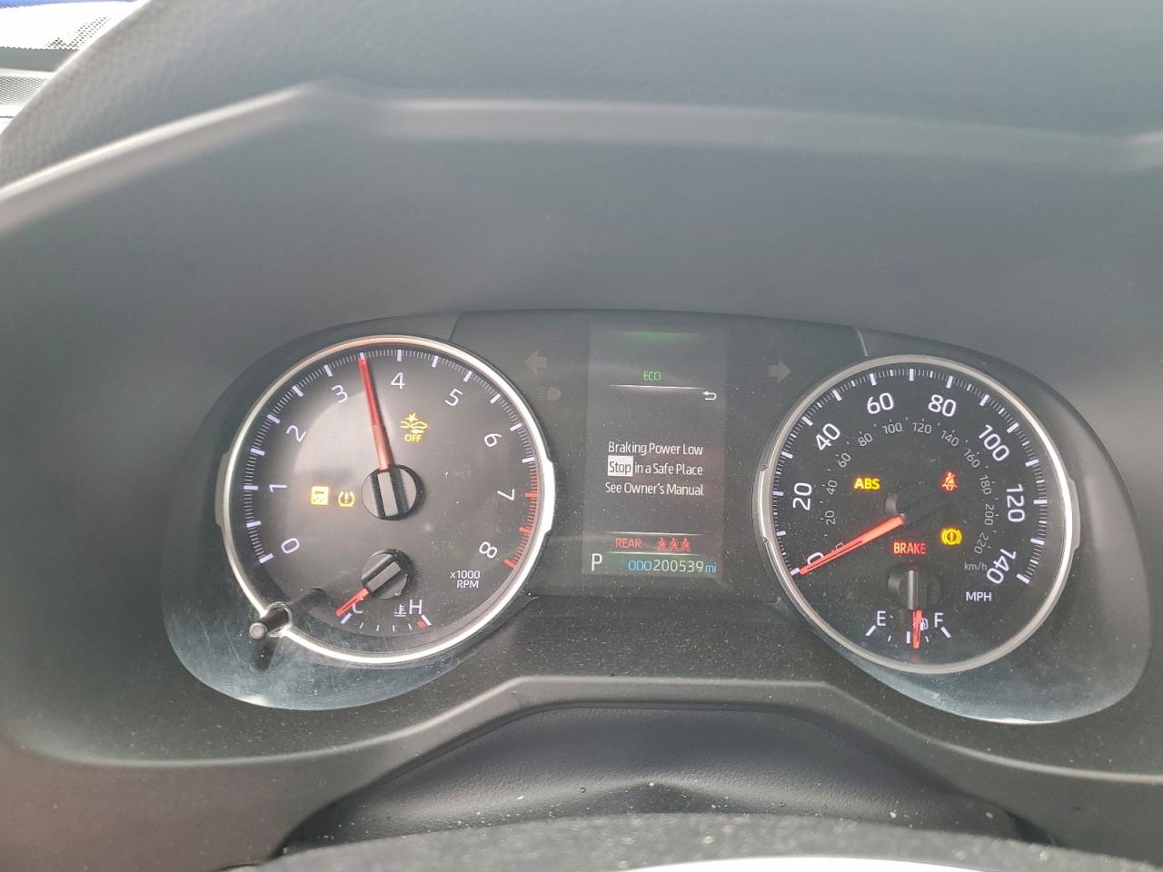 2019 TOYOTA RAV4 LE photo 17