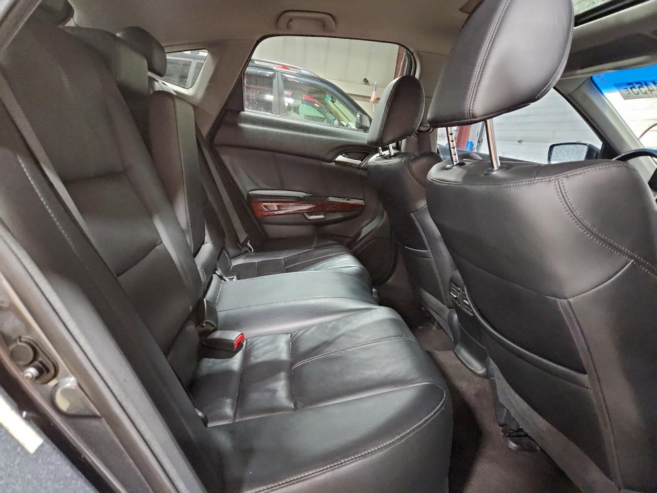 2012 HONDA CROSSTOUR EXL photo 11