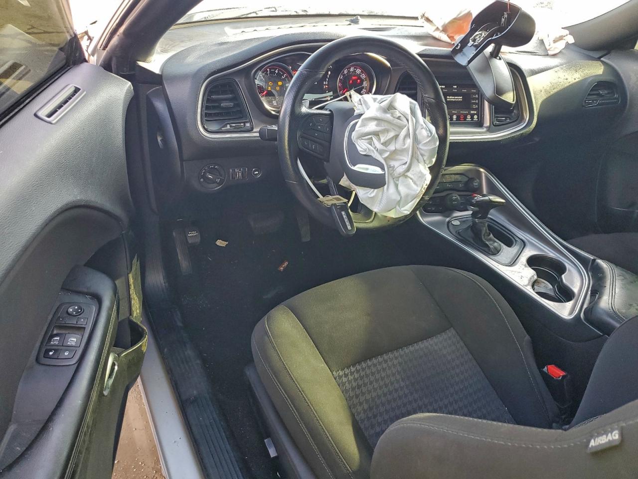 2022 DODGE CHALLENGER GT photo 15