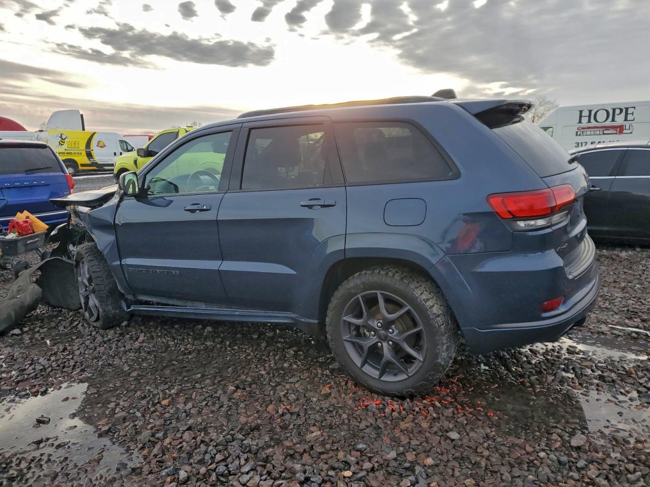 2020 JEEP GRAND CHEROKEE LIMITED photo 3