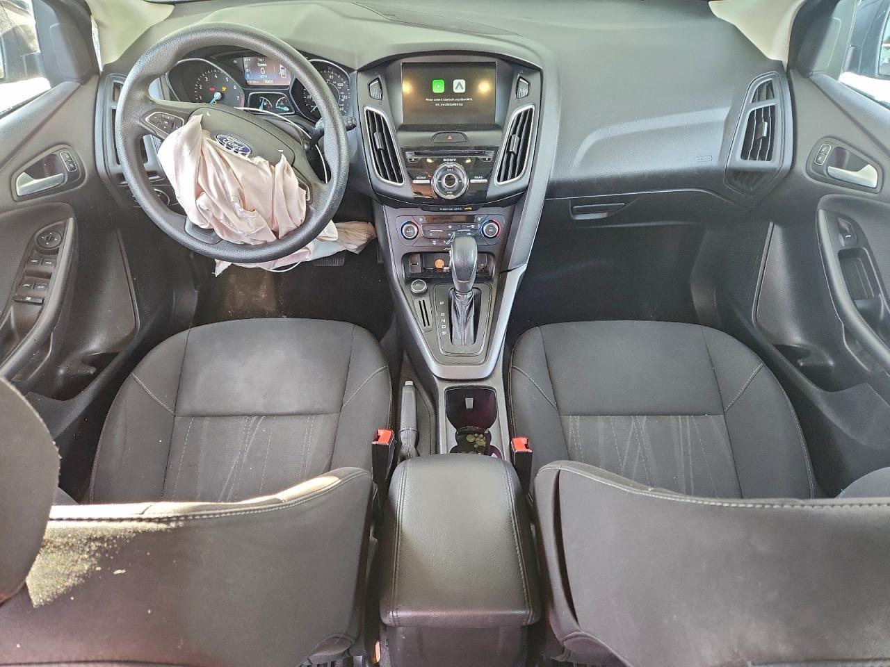 2017 FORD FOCUS SEL photo 15