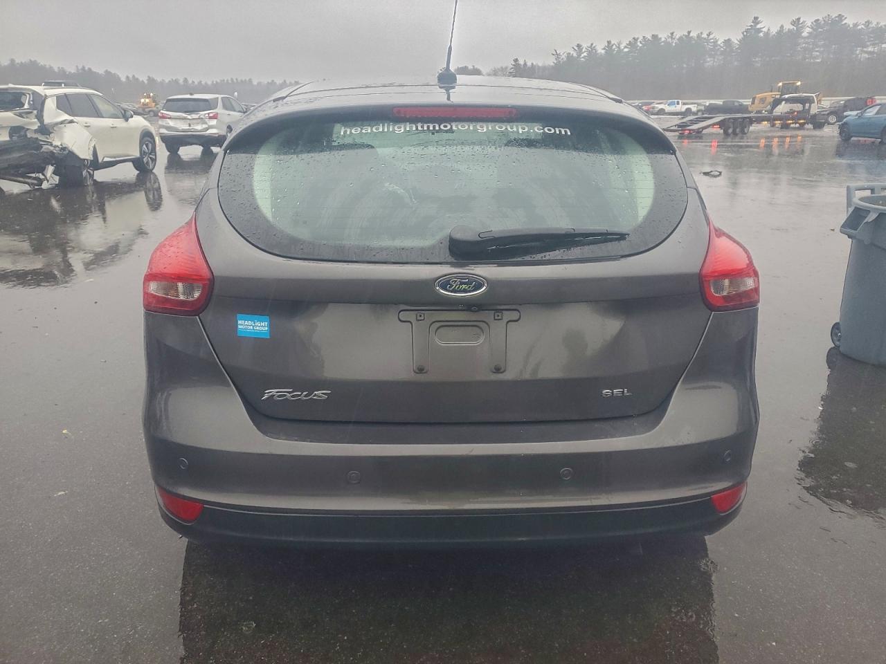 2017 FORD FOCUS SEL photo 11