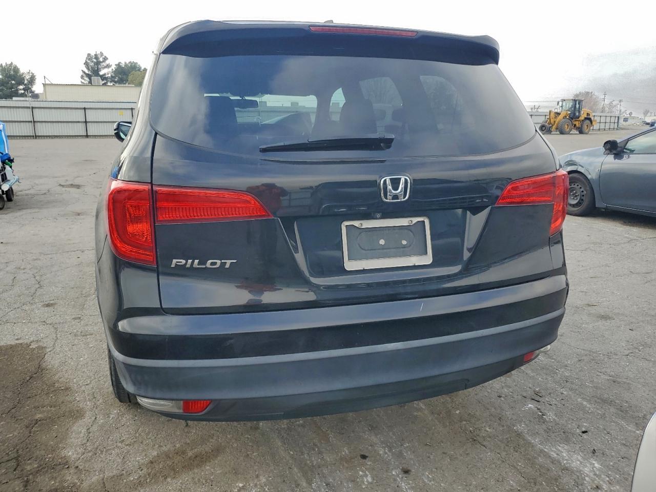 2016 HONDA PILOT EXL photo 6