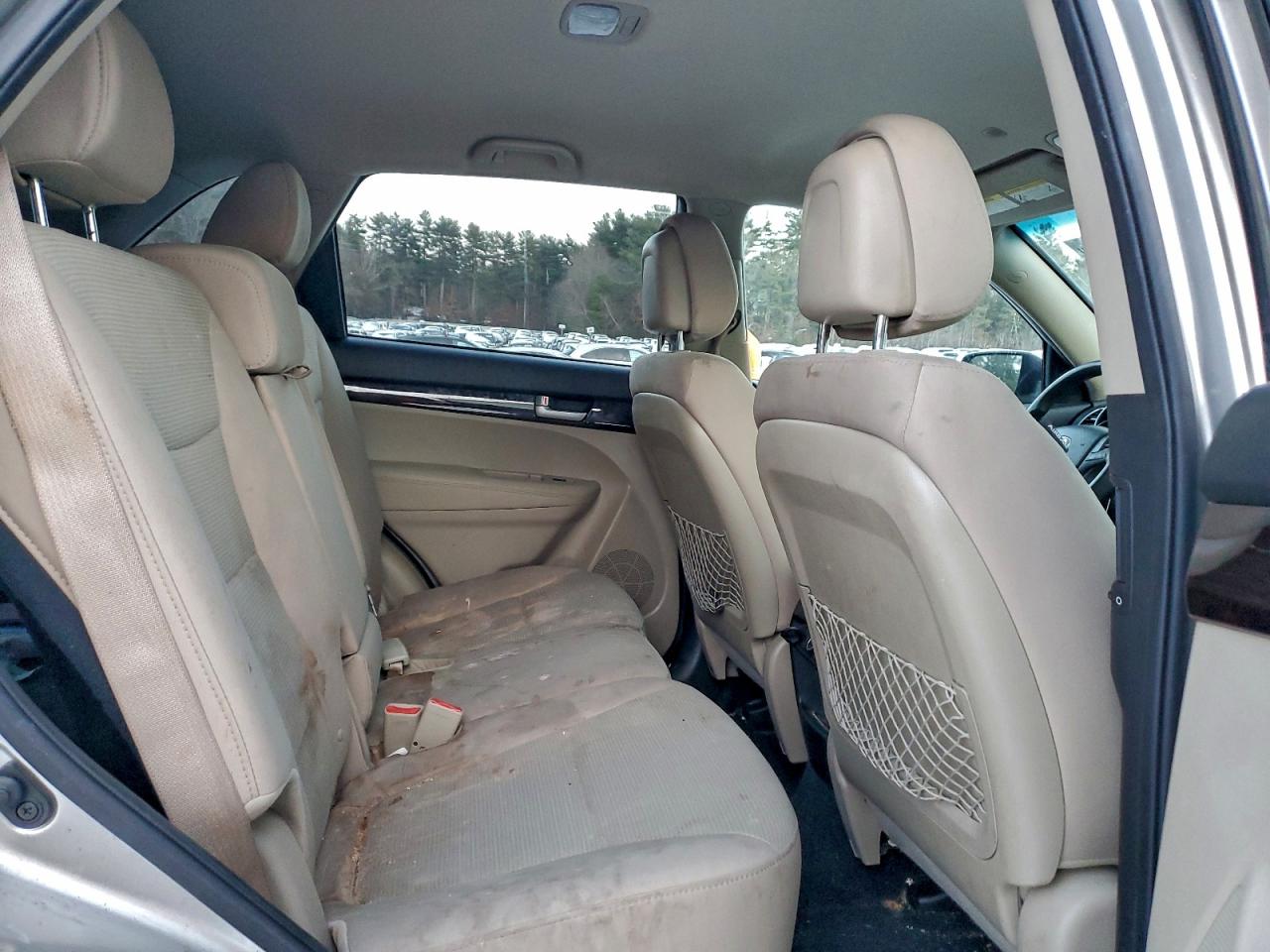 2015 KIA SORENTO LX photo 11