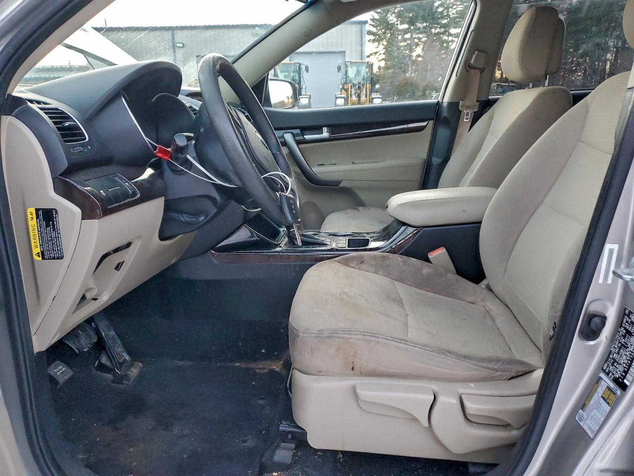 2015 KIA SORENTO LX photo 7
