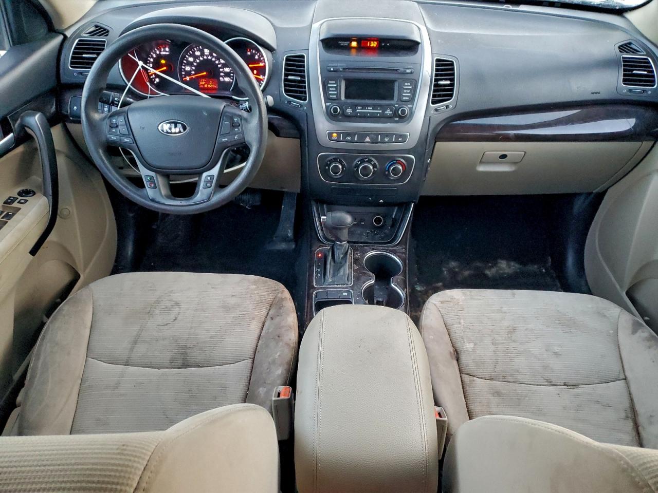 2015 KIA SORENTO LX photo 8
