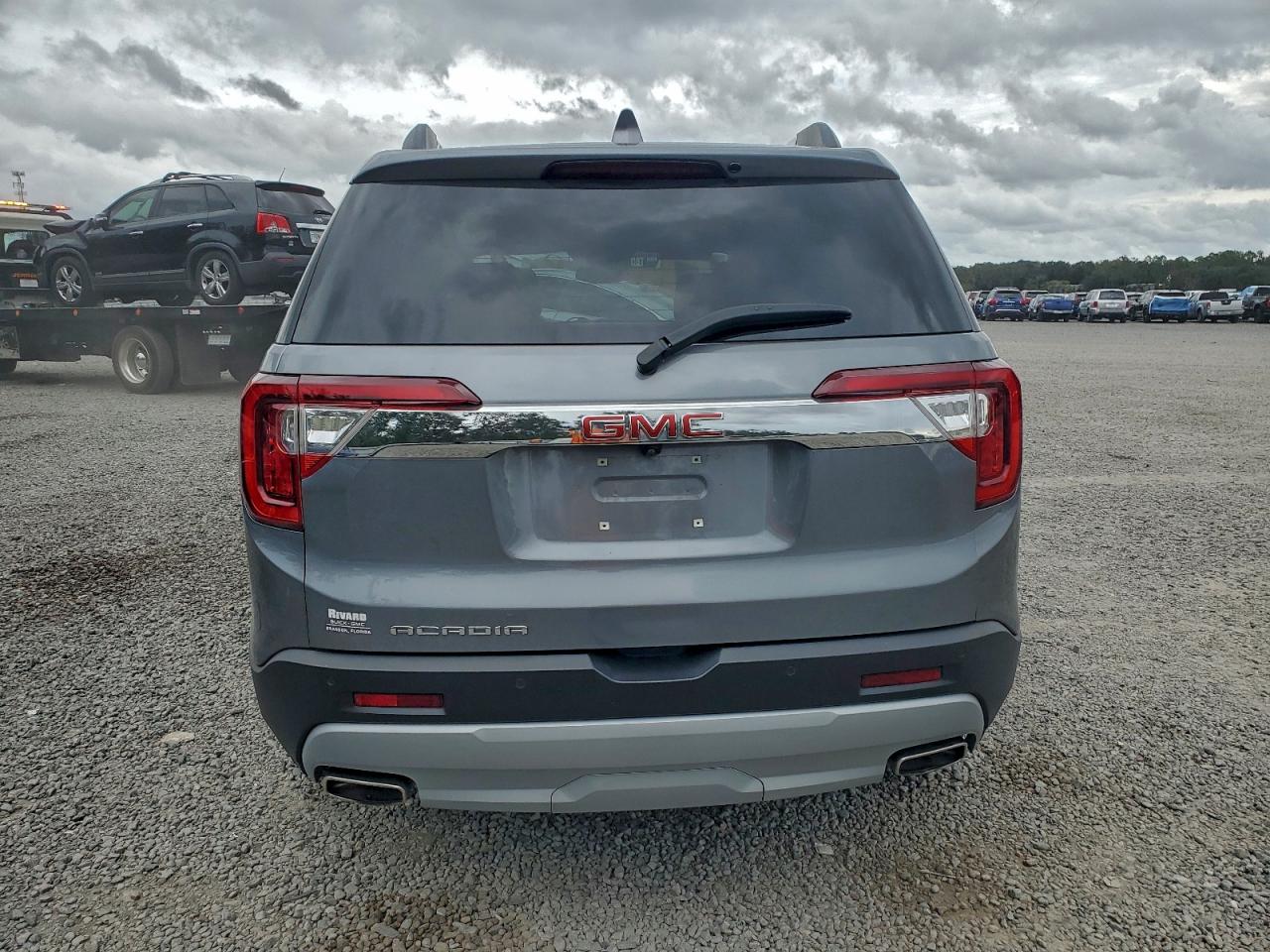 2021 GMC ACADIA SLT photo 6