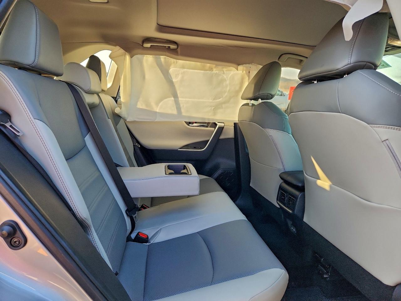 2024 TOYOTA RAV4 LIMITED photo 10