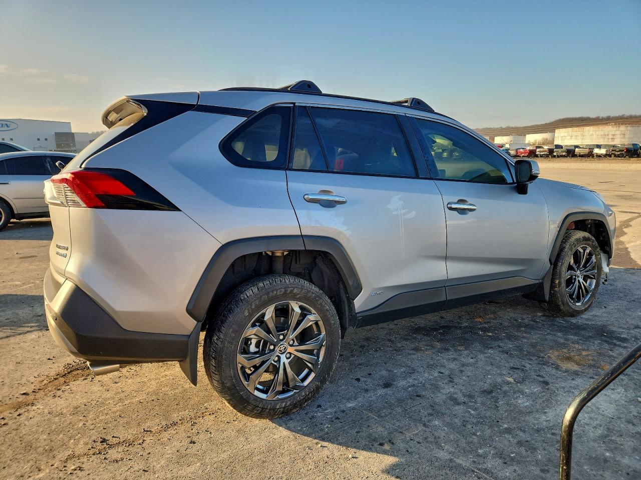 2024 TOYOTA RAV4 LIMITED photo 3