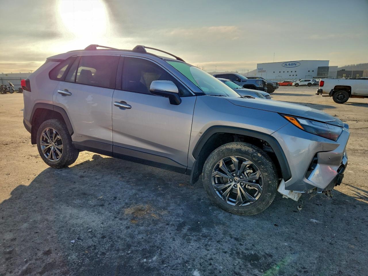 2024 TOYOTA RAV4 LIMITED photo 4