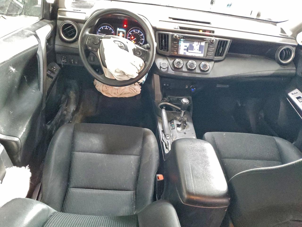 2017 TOYOTA RAV4 LE photo 8