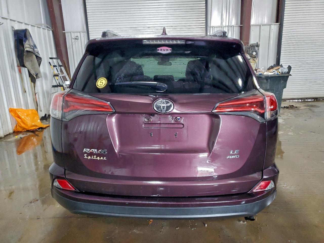 2017 TOYOTA RAV4 LE photo 6