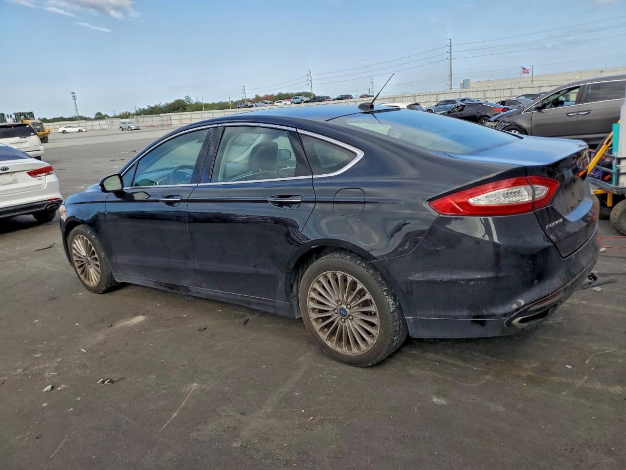 2013 FORD FUSION TITANIUM photo 4