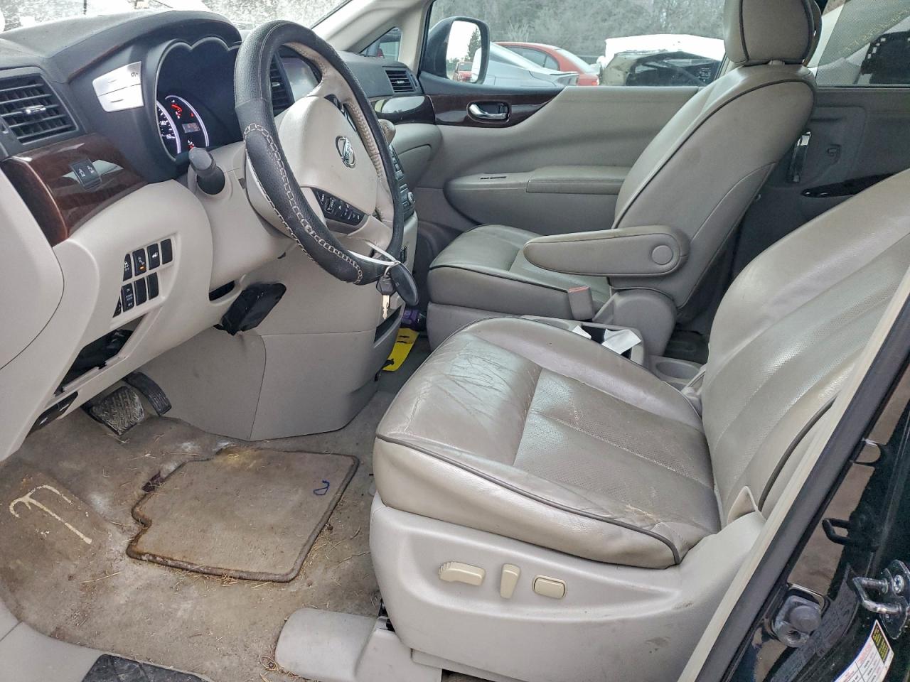 2012 NISSAN QUEST S photo 13