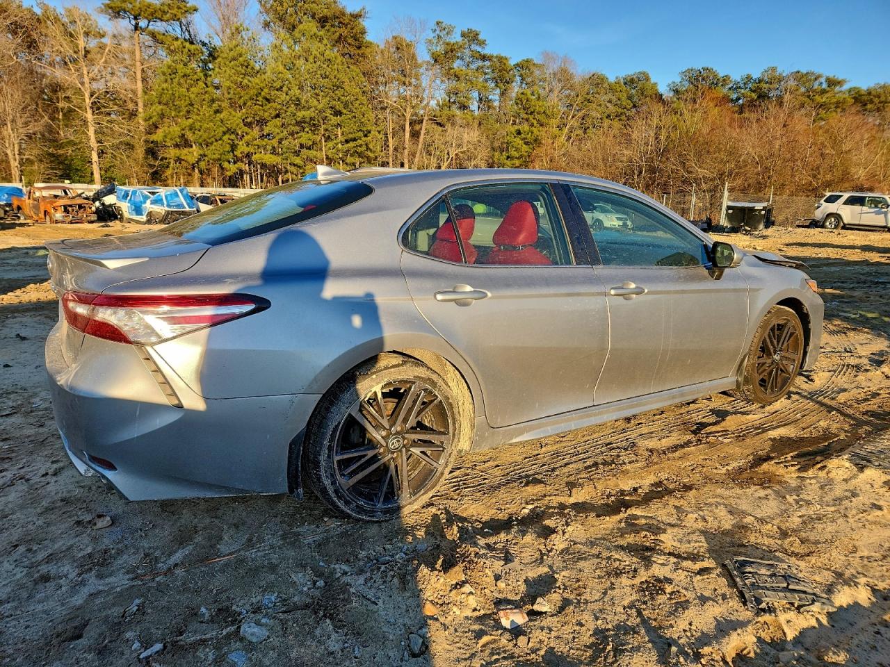 2020 TOYOTA CAMRY XSE photo 3