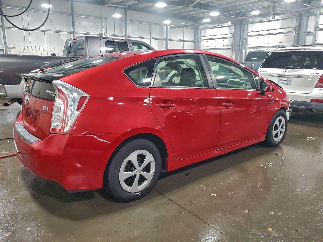 2015 TOYOTA PRIUS photo 7